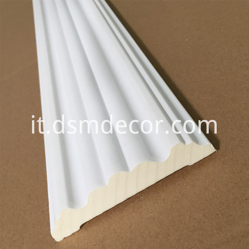 Intelaiature dei pilastri scanalati Fluted Pilasters Door Surrounds